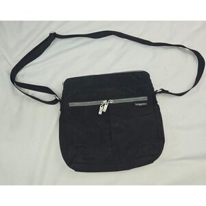 Baggallini Comrade Crossbody Shoulder Bag 3 Pocket 10" Black Casual Easy Clean
